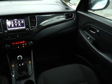 Kia Carens IV Minivan Facelifting 1.6 GDI 135KM 2017 Kia Carens 1.6 GDI, Salon Polska, 1. Właściciel, zdjęcie 7