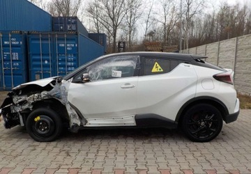 Toyota C-HR I Crossover 1.8 Hybrid 122KM 2018 Toyota C-HR Okazja 1.8 Hybryda 122KM, zdjęcie 16