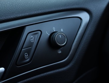 Volkswagen Golf VII Variant Facelifting 1.6 TDI-CR DPF BMT 115KM 2017 VW Golf 1.6 TDI, Salon Polska, Navi, Klima, zdjęcie 19