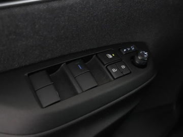 Toyota 2022 Toyota Yaris Cross hybryda automat kamera ACC, zdjęcie 32