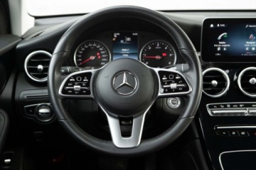 Mercedes GLC C253 SUV Facelifting 2.0 200d 163KM 2019 Mercedes-Benz GLC 200d 4Matic Salon PL 79 000 km Autotrade 2.0 Diesel, zdjęcie 22