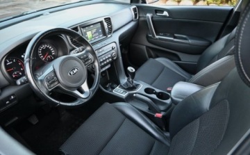 Kia Sportage III SUV Facelifting 1.7 CRDi 115KM 2016 Kia Sportage 1,7 CRDI 115 KM BI-Xenon Nawigacja Kamera asystent 1.7 Diesel, zdjęcie 14