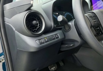 Toyota C-HR II SUV 1.8 Hybrid 140KM 2025 Toyota C-HR Toyota C-HR 1.8 Hybrid Executive 1.8 Hybryda 140KM, zdjęcie 32