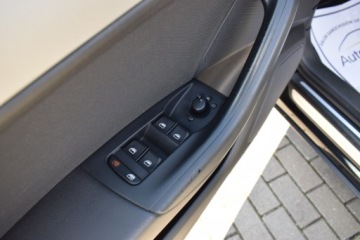 Audi Q3 I SUV 2.0 TDI 140KM 2013 Audi Q3 2.0 TDI, Zarejestrowany, I-Wlasciciel, 6-biegow, Czujniki Parkowan, zdjęcie 19