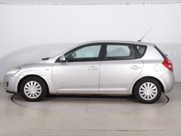 Kia Ceed I Hatchback 1.4 109KM 2009 Kia Ceed 1.4 CVVT, Klima, Tempomat, zdjęcie 2