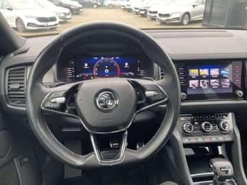 Skoda Kodiaq I SUV Facelifting 1.5 TSI 150KM 2023 Skoda Kodiaq TSI 2X4 150KM Sportline 7 os 1.5 Benzyna 150KM, zdjęcie 13