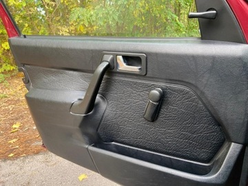 Mercedes 190 1.8 i 109KM 1993 Mercedes-Benz W201 (190) Mercedes Benz 190 1.8 Super Stan 1.8 Benzyna 109KM, zdjęcie 18