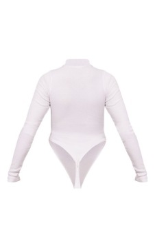 БЕЛЫЙ БОДИ PRETTYLITTLETHING С ДЛИННЫМИ РУКАВАМИ И ГОЛЬФОМ R.XL F501113