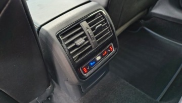 Volkswagen Arteon Shooting Brake R 2.0 TSI 320KM 2022 Volkswagen Arteon R 2.0TSI 320KM ACC 4X4 Panorama, zdjęcie 37