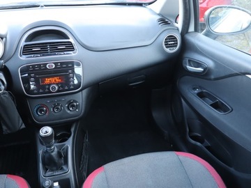 Fiat Punto Punto 2012 Hatchback 3d 1.4 8v 77KM 2012 Fiat Punto Evo 1.4, Klima,ALU, zdjęcie 7