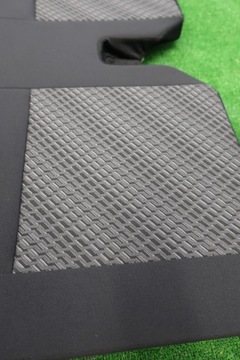 POHOVKA SEDAČKA ZADNÍ SUZUKI JIMNY 2016R STAV