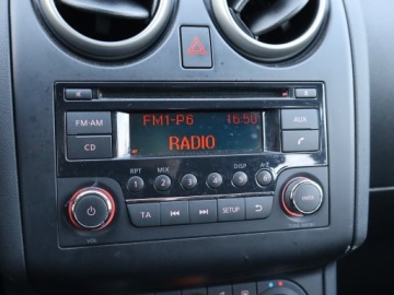 Nissan Qashqai I Crossover 2.0 dCi 150KM 2011 Nissan Qashqai 2.0 dCi, Salon Polska, zdjęcie 12