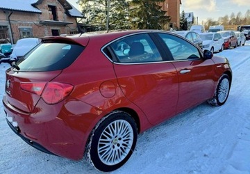 Alfa Romeo Giulietta Nuova II Hatchback 5d 1.4 TB 16v 120KM 2011 Alfa Romeo Giulietta Alfa Romeo Giulietta 1.4 Benzyna 120KM, zdjęcie 4