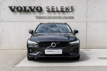 Volvo V60 II  Kombi Facelifting 2.0 B4 197KM 2023 Volvo V60 B4 D Plus Dark 197KM FV23%, zdjęcie 1
