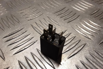 RELÉ ALFA ROMEO 147 (937_) 46520411 1.6L GASOLINE 77KW 2000