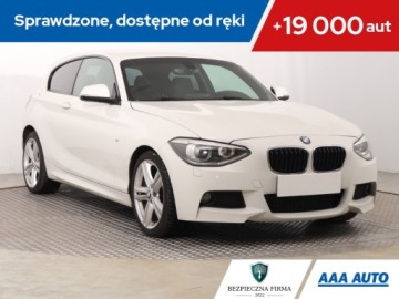 BMW Seria 1 F20-F21 Hatchback 5d 118d 143KM 2014 BMW 1 118d, Navi, Xenon, Bi-Xenon, Klima