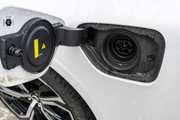 Volvo V60 II  Kombi Plug-In Facelifting 2.0 T6 350KM 2024 Volvo V60 YV1ZWH4V6S2650432, zdjęcie 8
