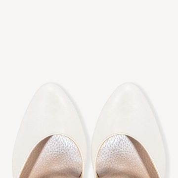 СВАДЕБНЫЕ ТУФЛИ BRILU ИЗ Слоновой кости С РЕМЕШКАМИ CINDY 41