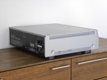 DENON DVD-2500BT серебристый – проигрыватель Blu-ray/DVD/CD DBT