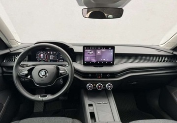 Skoda Superb III Kombi Facelifting 1.5 TSI 150KM 2024 Skoda Superb salon Polska gwarancja kamera hak VAT 23 1.5 Benzyna 150KM, zdjęcie 13