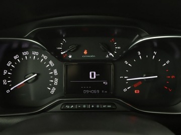 Citroen C3 III Hatchback 1.2 PureTech 82KM 2017 Citroen C3 Shine grzane fotele PDC LED tempomat, zdjęcie 21