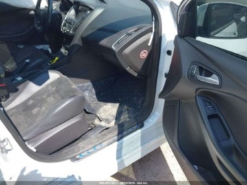 Ford Focus III RS 2.3 EcoBoost 350KM 2017 Ford Focus RS 2017 2.3l 2.3 Benzyna 350KM, zdjęcie 9