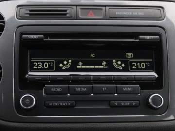 Volkswagen Tiguan I SUV Facelifting 2.0 TDI CR DPF BlueMotion 110KM 2013 VW Tiguan 2.0 TDI, Salon Polska, Serwis ASO, zdjęcie 15