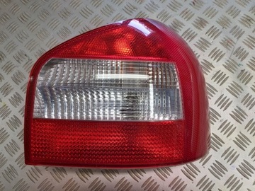 LAMPA TYLNA PRAWA AUDI A3 LIFT 8L0 2000R->