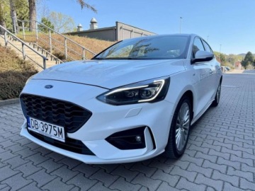 Ford Focus IV Hatchback 1.5 EcoBoost 150KM 2019 Ford Focus Full LedNaviAsystent ParkowaniaST-LINEFull OpcjaORYGINALNY LAKI