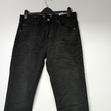 Pull&Bear Czarne proste jeansy męskie 44