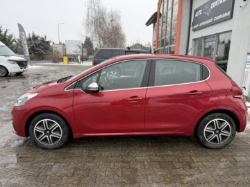 Peugeot 208 I Hatchback 5d Facelifting 1.2 PureTech 82KM 2015 Peugeot 208 Klimatronik*, zdjęcie 8