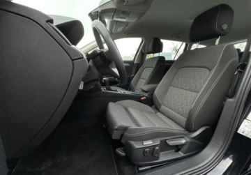 Volkswagen Passat B8 Variant Facelifting 1.5 TSI EVO 150KM 2023 Volkswagen Passat Variant Variant Business Pakiety, ACC, Kamera, GPS, Pod, zdjęcie 7