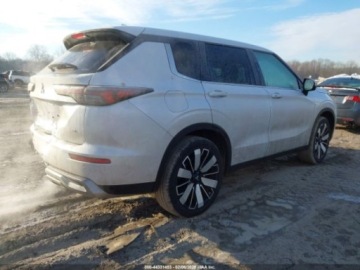 Mitsubishi Outlander IV 2025 Mitsubishi Outlander SE 2.5 S-Awc 2025 2.5 Benzyna 181KM, zdjęcie 5