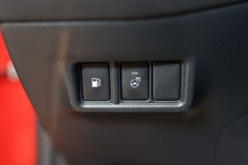 Toyota C-HR I Crossover Facelifting 1.8 Hybrid 122KM 2023 Toyota C-HR 1.8 Hybrid GPF GR Sport 1.8 Hybryda 122KM, zdjęcie 31