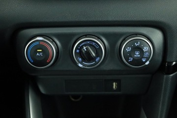 Toyota Yaris IV Hatchback 1.5 Dynamic Force 125KM 2022 Toyota Yaris 1.5 VVT-i, Salon Polska, zdjęcie 9