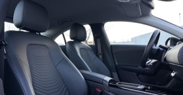 Mercedes CLA C118/X118 Coupe Facelifting 1.3 200 163KM 2024 Mercedes-Benz CLA Salon PL Od Dealera Kamera Android Podgrzewane fotele MB, zdjęcie 21
