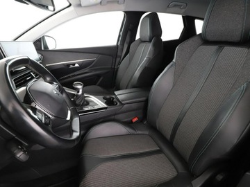 Peugeot 3008 II Crossover Facelifting  1.5 BlueHDi 130KM 2021 Peugeot 3008 full LED półskóra virtual cocpit, zdjęcie 12