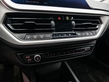 BMW Seria 1 F40 2021 BMW Seria 1 118i Advantage aut Hatchback 1.5 (136KM) 2021, zdjęcie 16