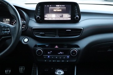 Hyundai Tucson III SUV Facelifting 1.6 T-GDi 177KM 2019 Hyundai Tucson 1.6 T-GDI, Salon Polska, Skóra, zdjęcie 11