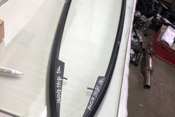 KOMPLET STŘEŠNÍ NOSIČ STŘECHA VW TAIGO (CS1) 2G7860026 GASOLINE 2024