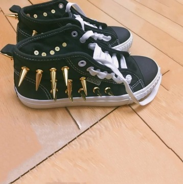 Все виды золотых металлических завинчивающихся конусных заклепок, пуля, шипы, заклепки, панк-сумка