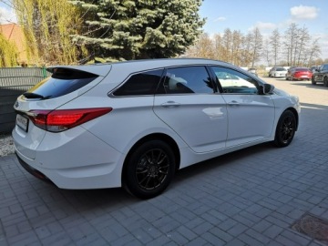 Hyundai i40 Kombi 1.7 CRDi HIGH 136KM 2015 Hyundai i40 1.7 CRDI 136KM Klima Tempomat Parktron, zdjęcie 4