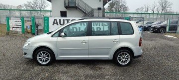 Volkswagen Touran I 1.4 TSI 140KM 2008 Volkswagen Touran 7-osobowy, zdjęcie 6