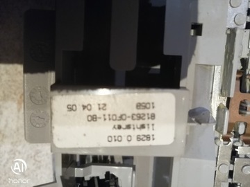 LAMPA OSVĚTLENÍ KABINY TOYOTA AVENSIS T25 05R