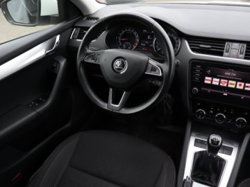 Skoda Octavia III Kombi Facelifting 1.6 TDI 115KM 2019 Skoda Octavia 1.6 TDI, Salon Polska, zdjęcie 6