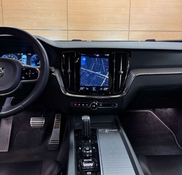 Volvo V60 II  2020 Volvo V60 salon Polska FV 23 R CARS Warszawa 2.0 Benzyna 163KM, zdjęcie 11