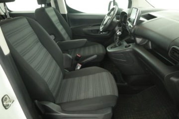 Opel Combo E Kombivan 1.2 Turbo 110KM 2020 Opel Combo 1.2 Turbo, Salon Polska, Serwis ASO, zdjęcie 6