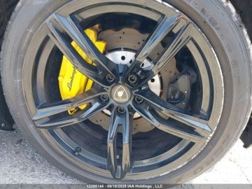 Lamborghini Huracan 2021 Lamborghini Huracan 2021, Evo Coupe, 5.2L od ubezpieczalni 5.2 Benzyna, zdjęcie 7