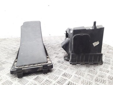 2W939A612 POUZDRO FILTRU VZDUCHU 2 7 D 152 2008 JAGUAR XJ (X350)