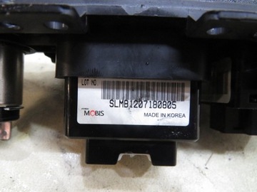 HNÍZDO PORT USB AUX SPORTAGE III 93700-3U690